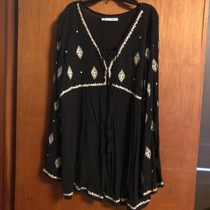 NWOT V-neck Peasant top